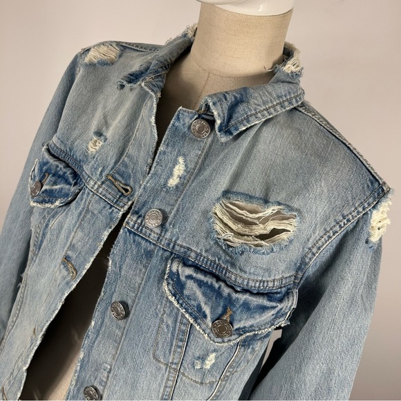 ❤️ Y2K Garage Distressed Light Blue Boyfriend Fit Denim Jacket Size S - Picture 3 of 10